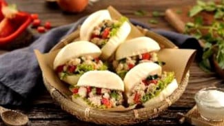 Camilan Praktis Roti Kukus Ayam Cincang yang Mengenyangkan