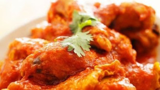 Ayam Masak Merah, Perpaduan Rasa Pedas dan Manis yang Menggoda