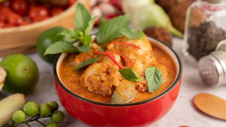 Ide Lauk Sehat, Resep Ayam Kukus Bumbu Kuning Praktis Dibuat