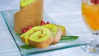 Resep Bolu Gulung Pandan Kukus Lembut dan Praktis Tanpa Oven
