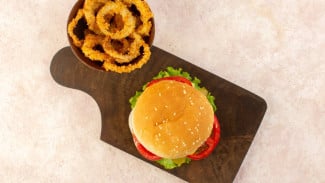 Sediakan Menu Pendamping Burger Ini untuk Pelengkap Rasa