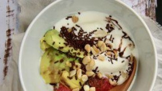Nikmatnya Es Podeng Ditambah Es Krim, Kombinasi yang Bikin Ketagihan