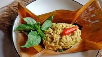 Tum Ayam Khas Bali Bungkus Daun Pisang