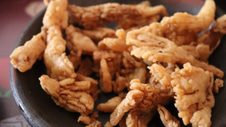 Resep Jamur Enoki Crispy Praktis Tanpa Telur, Kriuk Tahan Lama