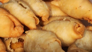 Resep Molen Pisang Renyah Sampai Besok, Rahasia Kulit Kriuk Anti Gagal