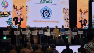 AITeC ke-7  di Jember Diikuti Mahasiswa Perguruan Tinggi dari 5 Negara