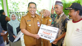 Pemkot Probolinggo Salurkan BLT DBHCHT Tahap 1 untuk 3.708 Penerima Manfaat