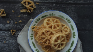 Resep Peyek Kacang Kembang Goyang Renyah Kriuk Anti Lengket