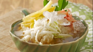 Bosan dengan Es Rujak Biasa? Coba Kreasi Resep Es Rujak Kweni yang Satu Ini