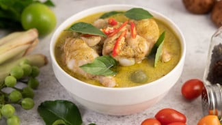 Resep Opor Ayam Tradisional Gurih dan Lembut