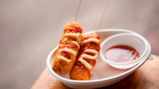 Resep Corndog Lezat Crispy di Luar, Mudah Dibuat di Rumah