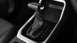 7 Kelebihan Mobil Matic untuk Pemula yang Bikin Belajar Nyetir Makin Gampang!