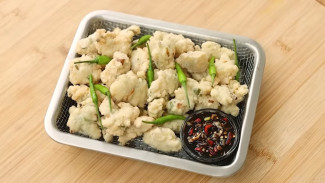 Dijamin Crispy dan Kenyal! Resep Cireng Tahu Mini Gurih Ala Devina Hermawan, Lengkap Sambal Kecap Segar