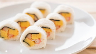 Menu Makan Hari ini, Inilah Resep Sushi Roll Dengan Isian yang Bervariasi dan Segar