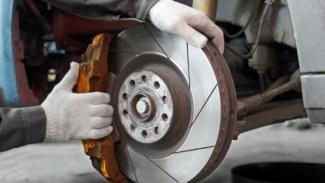 Cara Benar Engine Brake di Mobil & Motor, Hindari Kesalahan Ini!