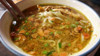 Resep Soto Lamongan Kuah Kuning dengan Koya Renyah, Segar dan Bikin Nagih