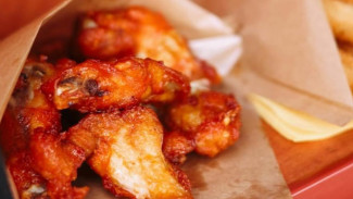 Cara Buat Sayap Ayam Pedas Gurih yang Teksturnya Renyah di Luar, Juicy di Dalam