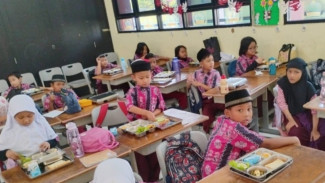 Komisi X Dukung Penerapan Konsep Dapur Sekolah untuk Program Makan Bergizi Gratis