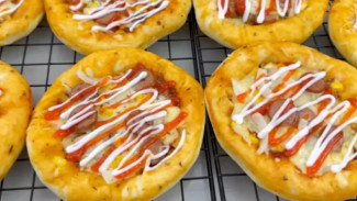 Resep Pizza Mini Mudah Pakai Teflon!