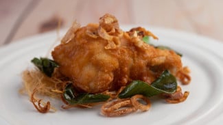 Resep Ayam Bawang Putih, Sajian Rumahan Gurih dan Wangi yang Bikin Nagih