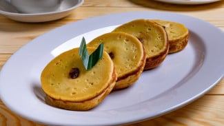 Resep Kue Lumpur Kentang Pandan Lembut Lumer Camilan Jadul yang Bikin Kangen