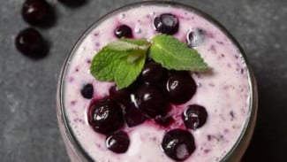 Cara Buat Blueberry Yogurt Camilan Sehat dengan Rasa Perpaduan Manis dan Asam