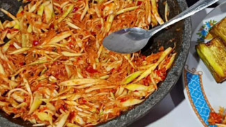 Resep Sambal Pencit Pedas Segar dari Mangga Muda Unik