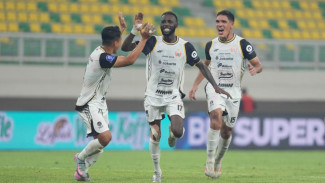 Persija Dipenuhi Pemain Asing Asal Brasil, Pelatih Persebaya Beri Respons Tajam