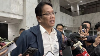 Demi Efek Jera, Menkeu Purbaya Siapkan Sanksi Denda untuk Importir Baju Bekas Ilegal!