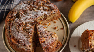 75 Menit Sajikan Banana Walnut Cake, Pisang Matang Tak Lagi Terbuang