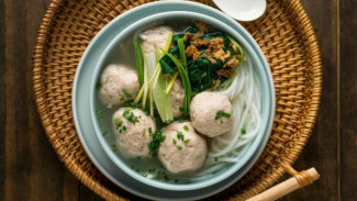 Sajikan Ide Lauk yang Praktis Bakso Udang Selada Air, ini Resepnya