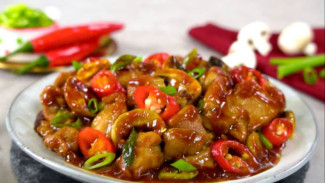 Rahasia Gurih Ayam Jamur Kancing Saus Tiram yang Bikin Nambah Nasi