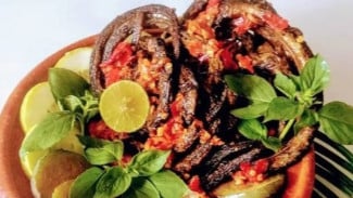 Pecak Belut, Sensasi Gurih dan Pedas yang Bikin Ketagihan