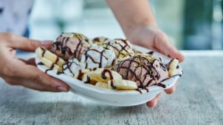 banana split, dessert, es krim, pisang, coklat, vanilla
