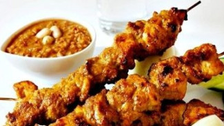 Sate Ambal,  Bukan Sekadar Sate Ayam, Tapi Cerita Tradisi di Setiap Tusuknya