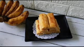 Ide Jualan Camilan Lembut, Resep Roti Gulung Pisang Ini Punya Isian Unik yang Wangi Gurih