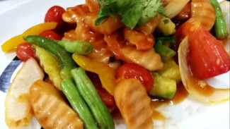 Sosis Goreng Asam Manis, Menu Cepat Saji dengan Rasa Istimewa