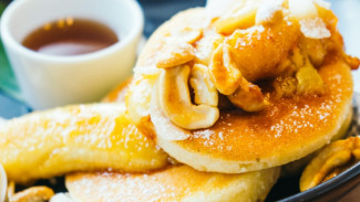 Pancake Durian Lumer, Dessert Favorit Pecinta Duren dengan Rasa Premium