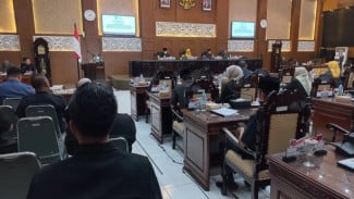 DPRD Kota Probolinggo Gelar Paripurna, Fraksi PKB Soroti Jawaban Eksekutif Soal Honor RT/RW