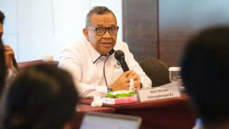 Wamenaker Tegaskan Bagi Hasil Ojol Harus Adil dan Transparan, Dorong Regulasi Komprehensif