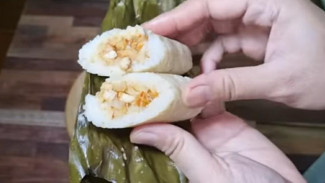 Resep Arem-Arem Ayam dengan Aroma Daun Pisang Khas