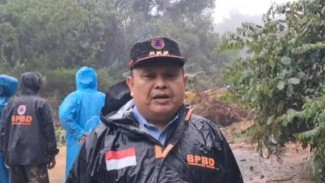 Akibat Longsor, Akses Jalan Solok–Padang di Kawasan Ripha Pharma Lubuk Selasih Lumpuh Total