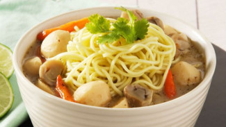 Mie Kuah Asam Pedas, Solusi Lezat Saat Lapar Melanda