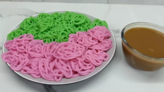 Resep Putu Mayang Tradisional Saus Kental