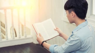 Membaca Dapat Menguatkan Koneksi Saraf dan Daya Ingat