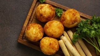 Bakwan Tahu, Gorengan Buatan Sendiri Yang Gurih Dan Bikin Ketagihan!