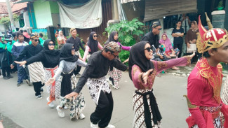 Pawai Harlah SMK Assalafiyah Kota Tegal,  Menumbuhkan Kebersamaan dan Kedekatan dengan Masyarakat melalui Kreativitas Si