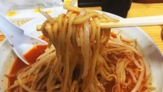 Ramen Pedas Neraka Tokyo,  Sensasi Ramen Jepang Paling Ekstrem yang Viral di Asia