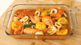 Rahasia Enak Resep Seafood Saus Padang Ala Chef Devina Hermawan, Bumbu Meresap Sempurna