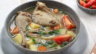 Sup Sayur Bening, Menu Sederhana Pengembali Energi Saat Buka Puasa